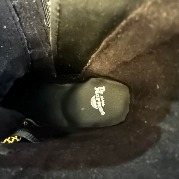 Dr. Martens Ghilana Max Distressed platform boots - Picture 9 of 10